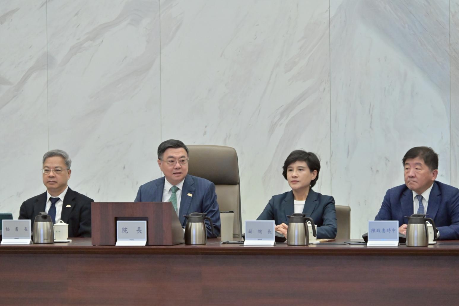 快訊/搞定台美關稅！鄭麗君凱旋　卓榮泰明早親赴桃園機場接機