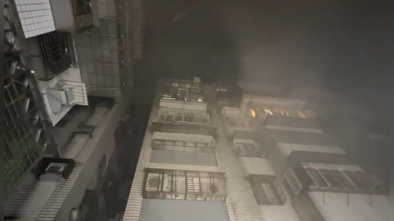 最新／基隆暗夜惡火奪2命！勇消3進火...
