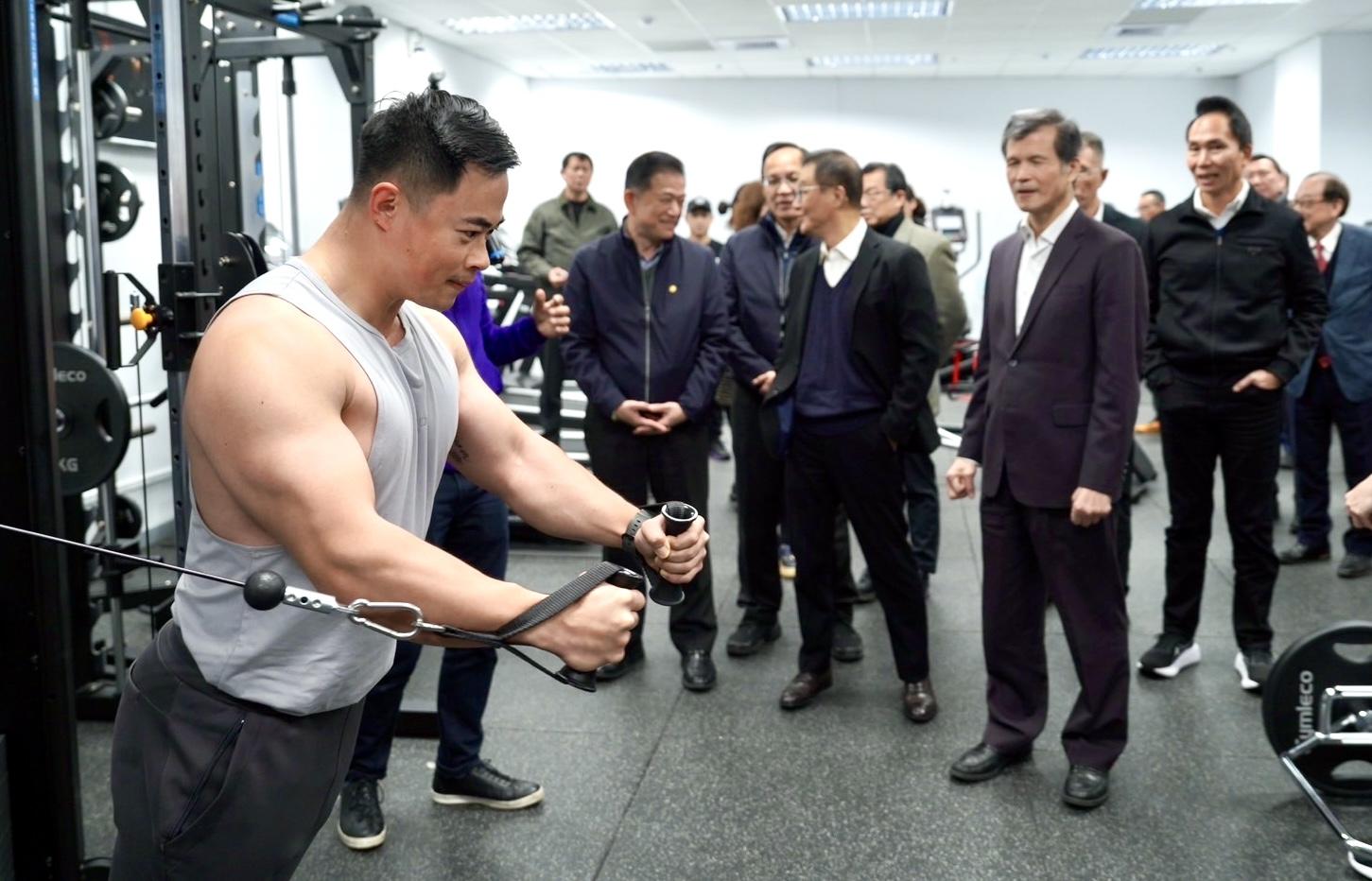 北市警友會慨捐「5星級健身房」　各分局陸續建置