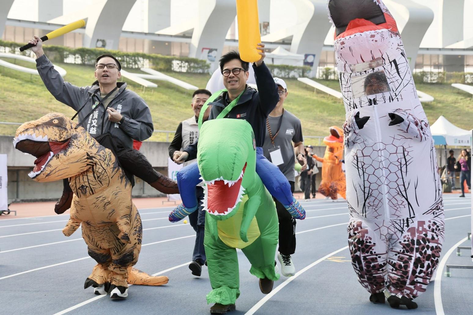 綠高雄市長初選4搶1下周民調　陳其邁籲選後要團結：我們不能輸