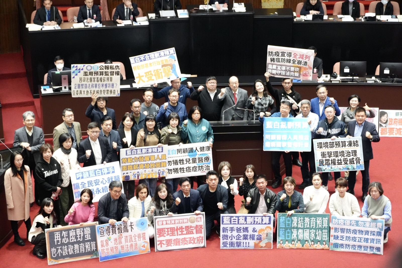 總預算僵局解方？藍白協商優先審查民生計畫　擬下週二排入程委會