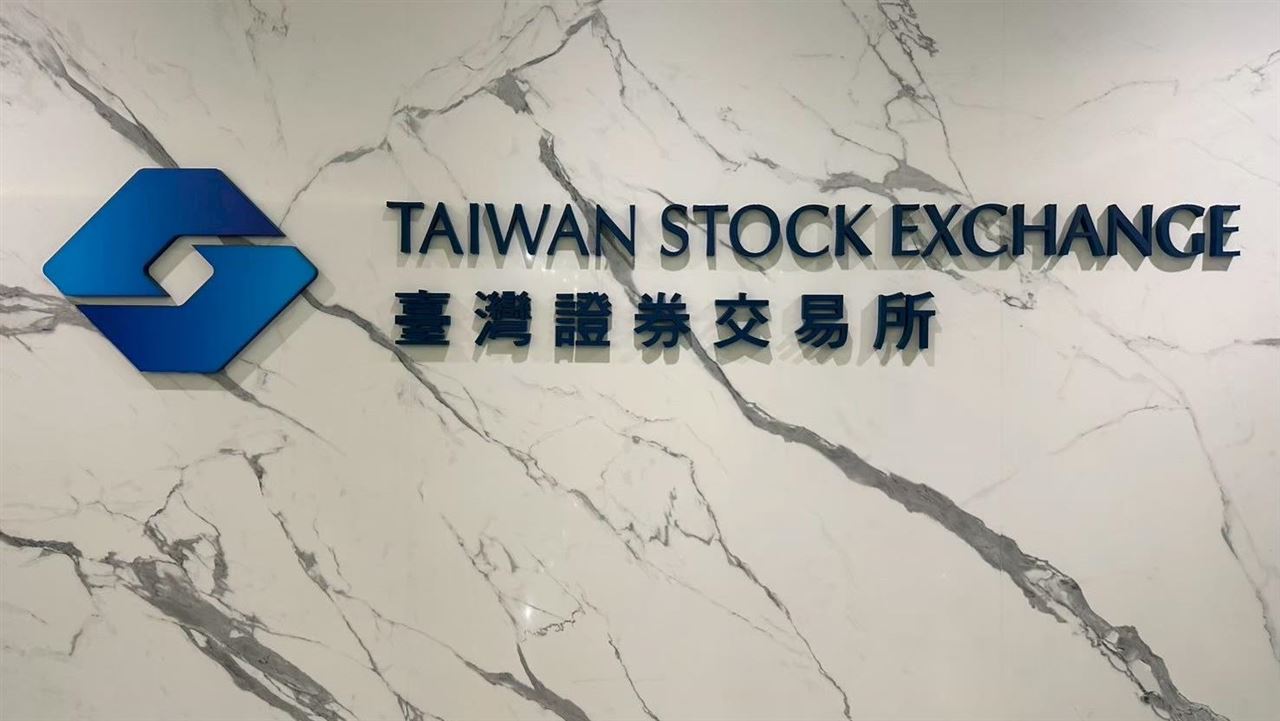 外資一路賣！全年倒貨近6000億　台股卻一路暴漲5928點