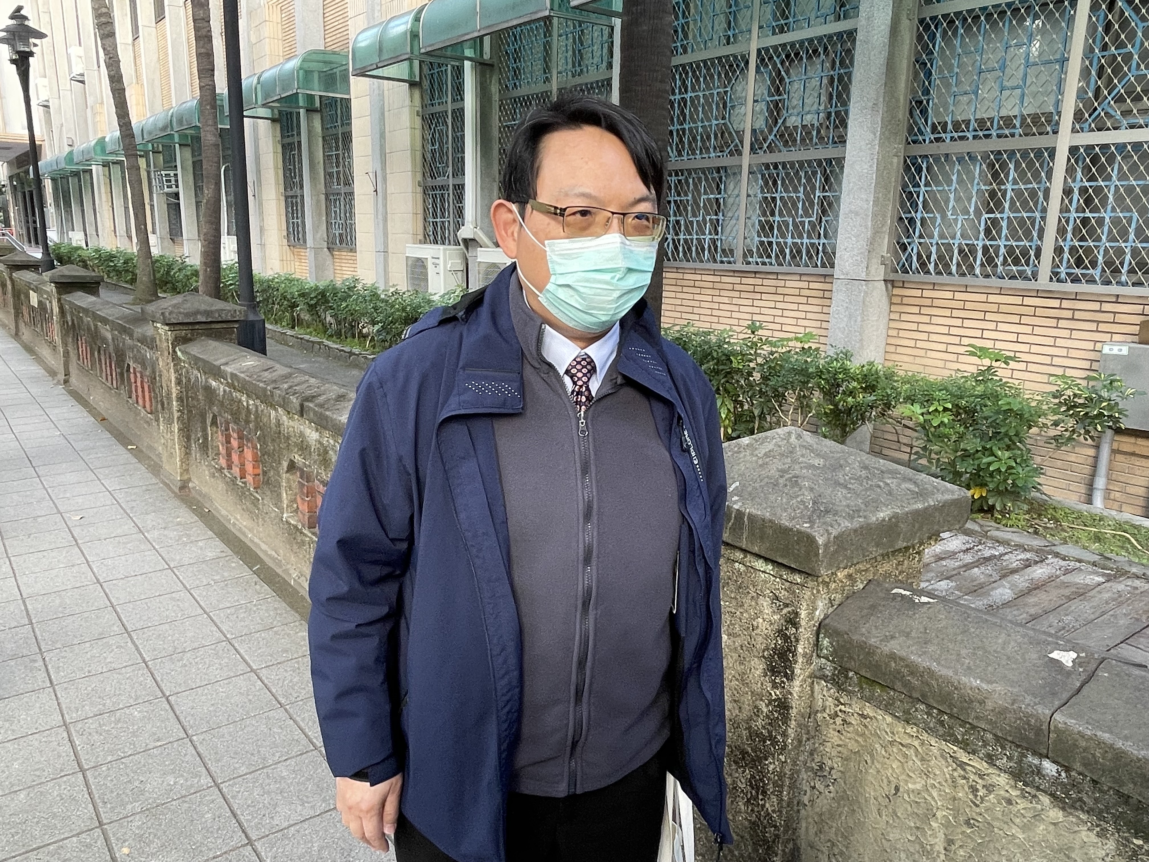 與吳乃仁吃豪奢宴辯無惡意 檢察官徐名駒：和朋友吃滷肉飯也高興