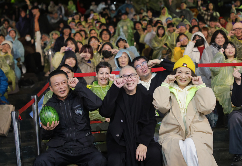 一邊哭一邊跨年　蔡明亮、楊貴媚相陪（1） (圖)