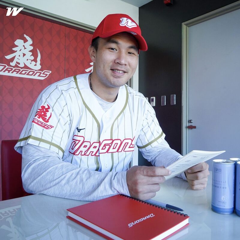 曾仁和完成合約程序穿背號55　正式加入味全龍 (圖)