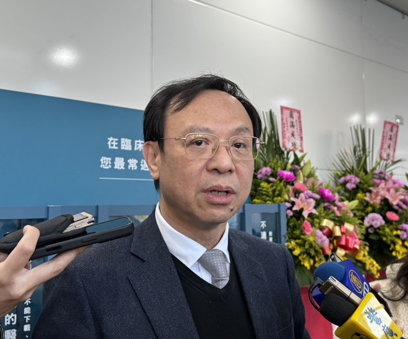 石崇良回應超高齡社會對策 (圖)