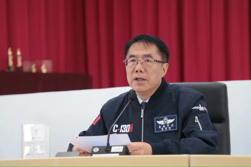 黃偉哲宣布「營養午餐全免」！他吐這句酸爆