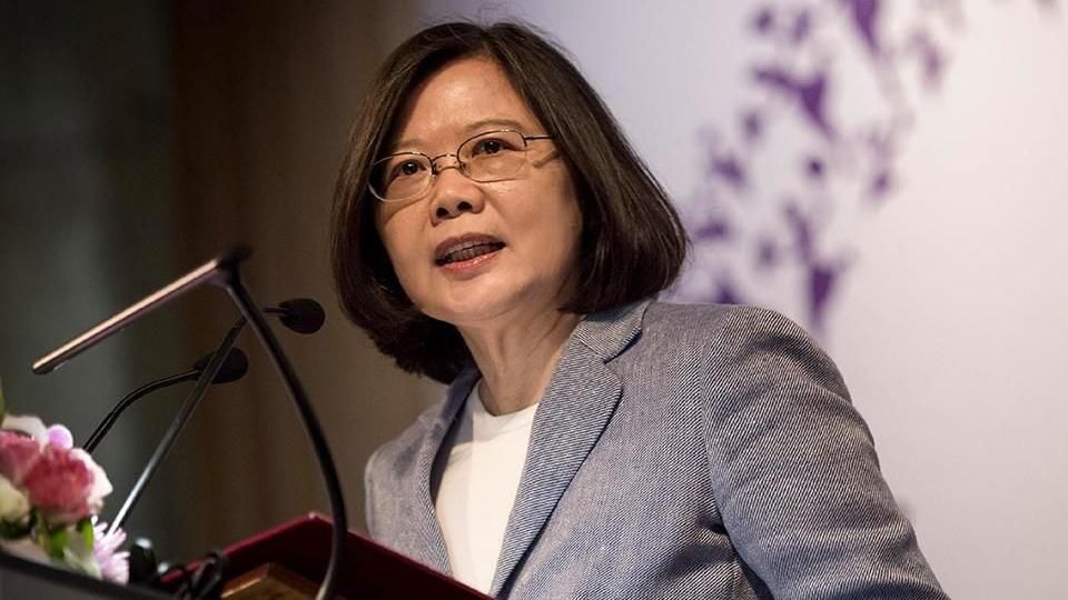 蔡英文鼓勵女童「當總統沒問題」！中國網友見1事震撼：政治應有的溫度