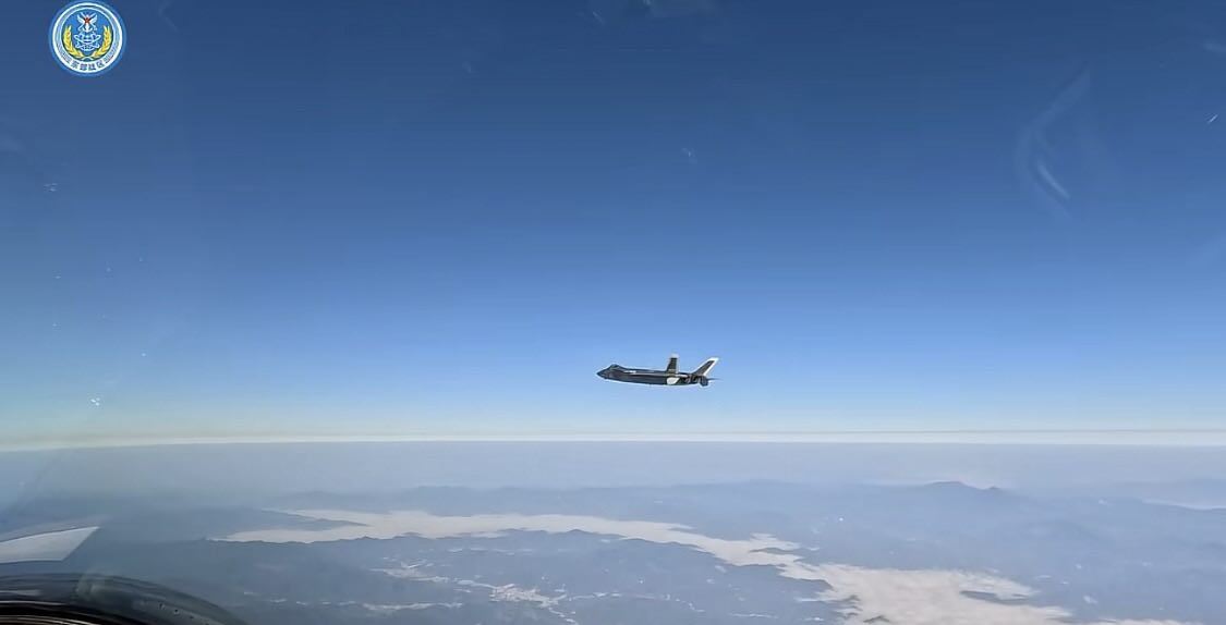 中共殲-20飛到台灣屏東？王定宇曝真相怒打臉　轟退役國軍：跟著帶風向