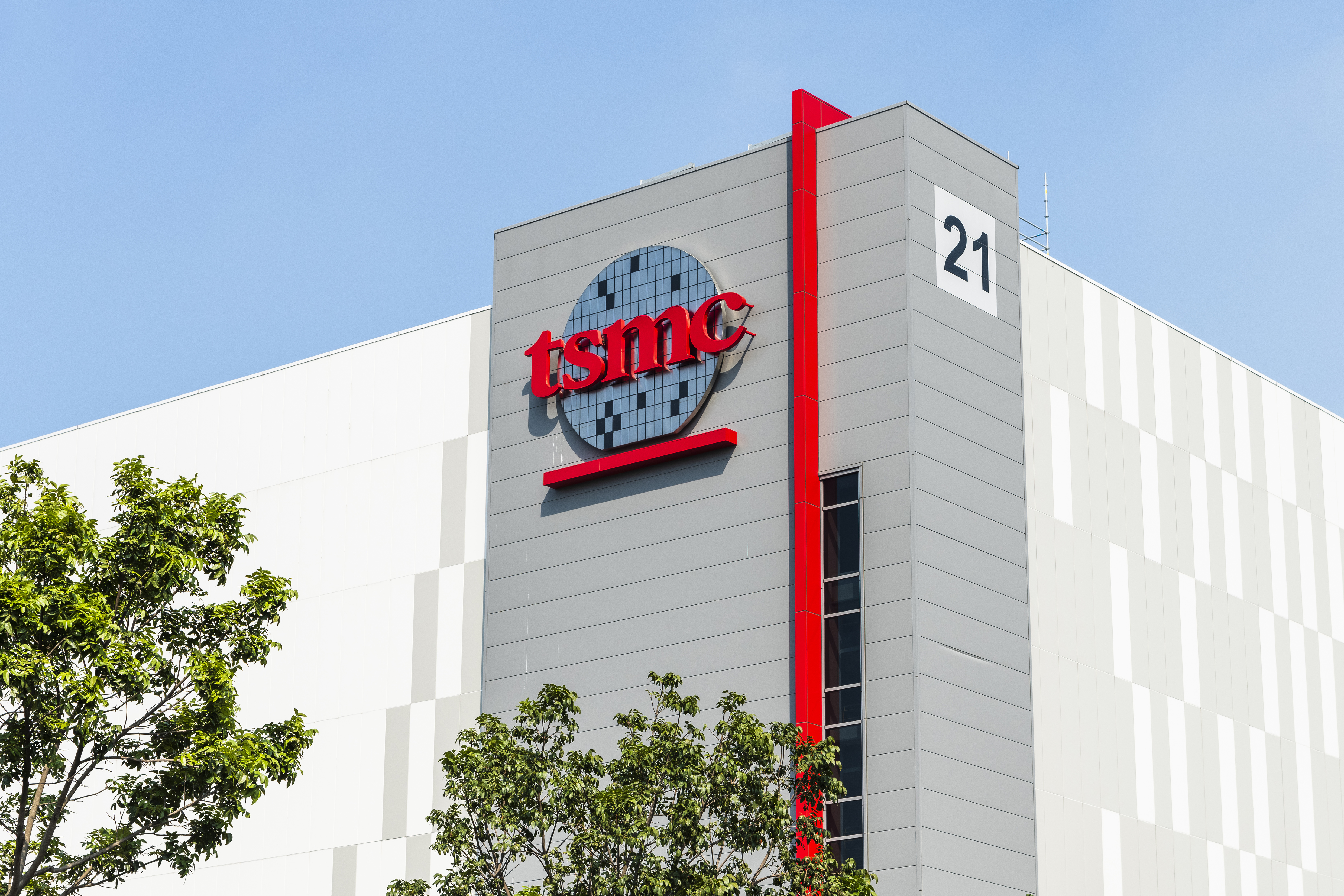 台積電破2500元大關 創造1.2萬億萬富翁 4個月新增2205人