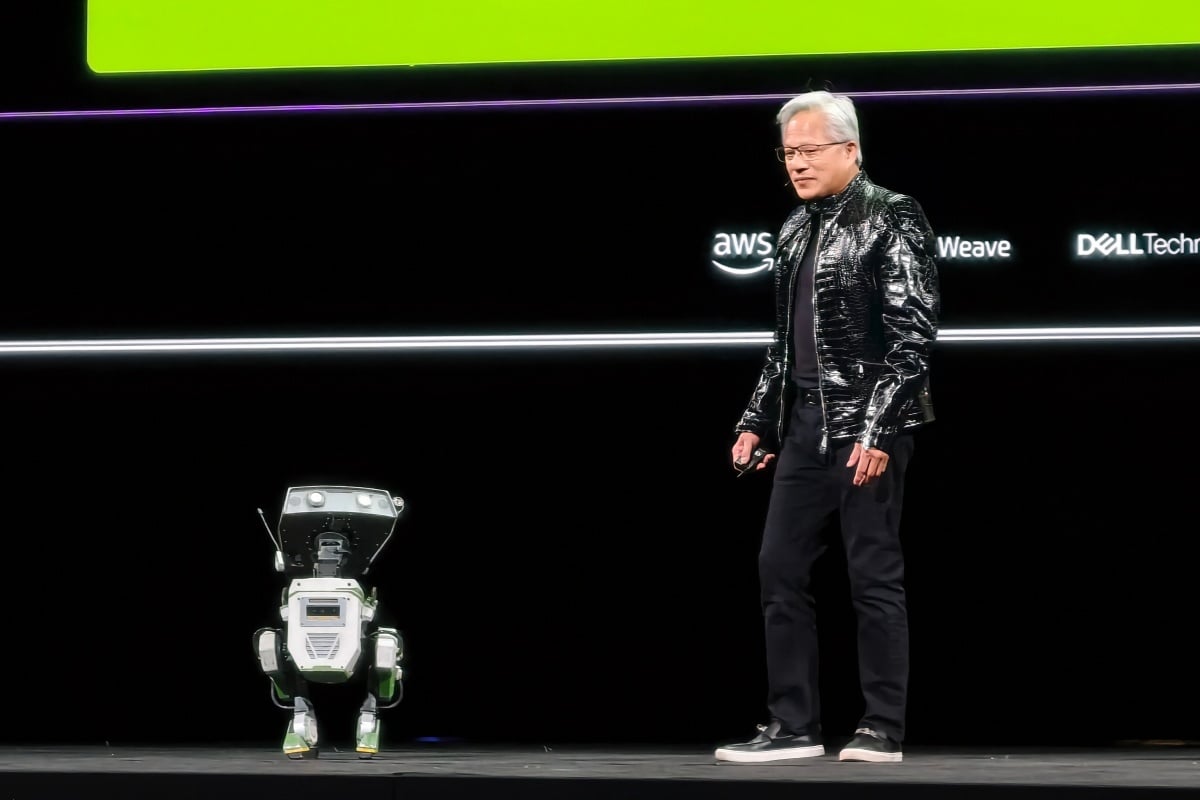 NVIDIA定義「實體 AI」新紀元！推出Cosmos開源模型與Blackwell架構Jetson T4000加速機器人發展