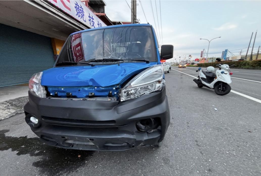 影/屏東貨車闖紅燈撞飛女騎士　酒駕男竟是「九如農會理事長」