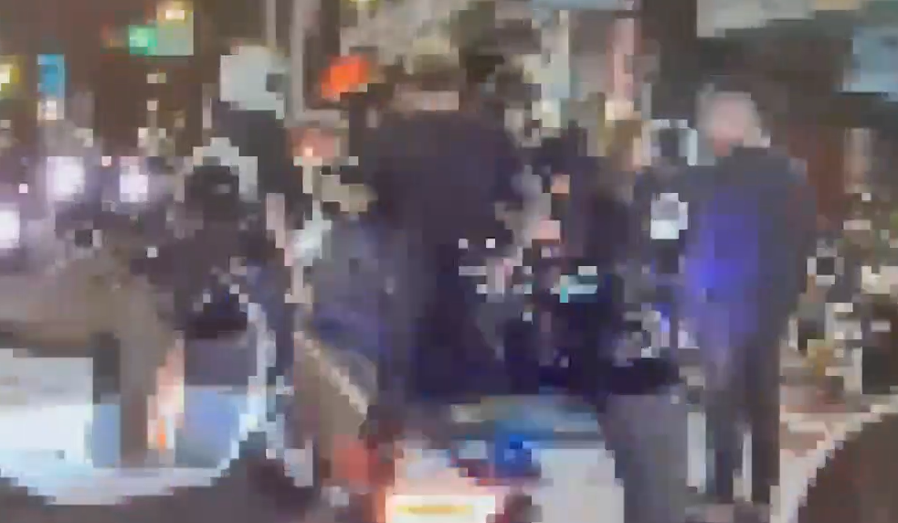 影/北市林森北路酒店2打2！醉男搶小...