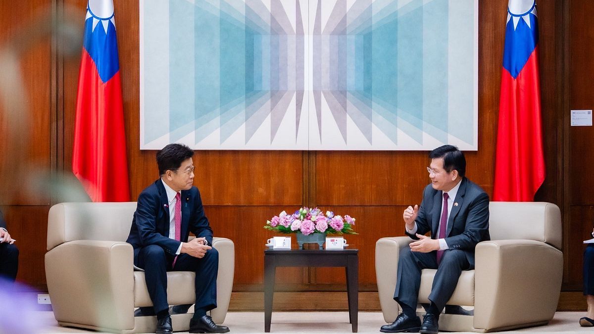 日本前官員訪台喊「維護台海和平是國際共識」　中國外交部急跳腳回一句話