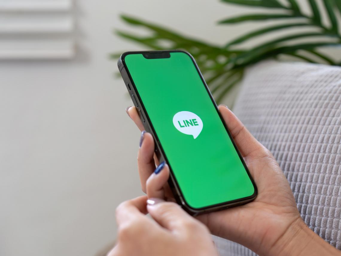 LINE「藍色日期字」用戶狂抱怨...終於可以關掉！如何關閉實測教學、iPhone找不到選項「先做這動作」