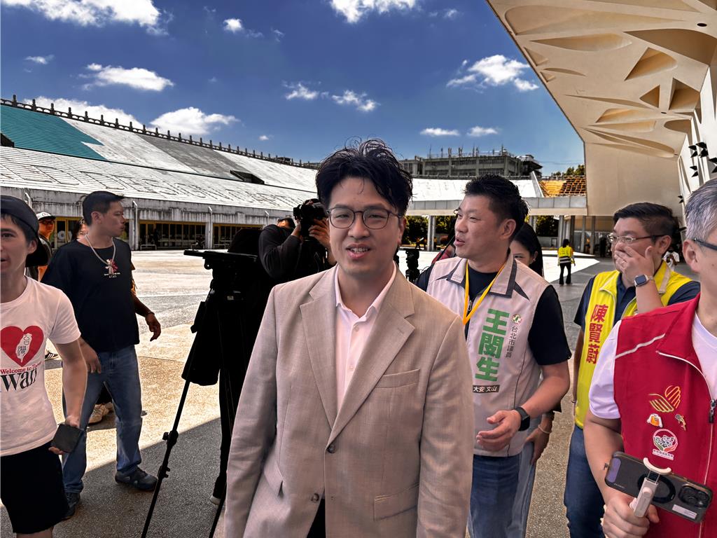 沈伯洋喊北市絕對有財源補助 藍營批：...
