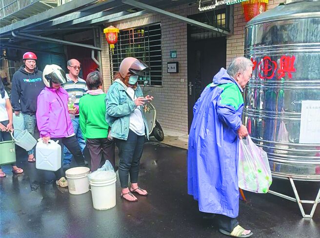 6萬戶停水逾1周 議員提補助條例