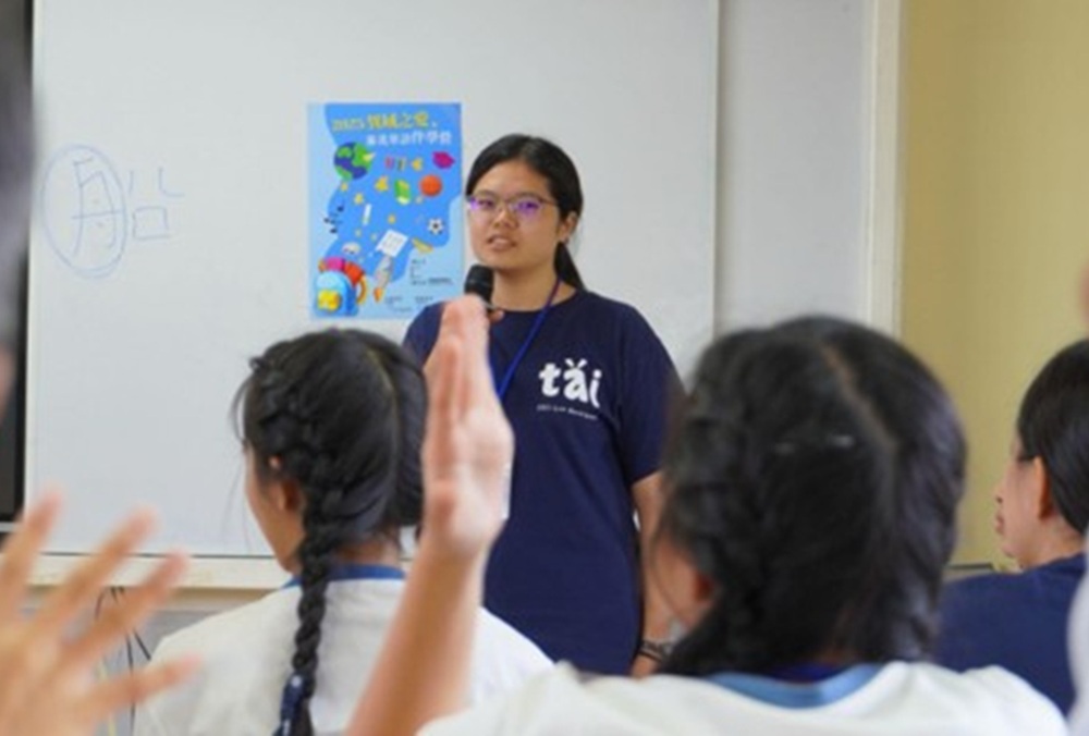 投入泰北華語伴學行動　曾毓婷跨海異域伴讀孤軍後裔