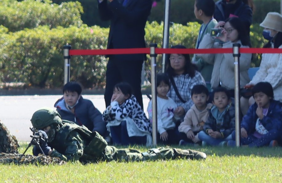 推動全民國防 憲兵司令部94周年慶擴大募兵的全面動員