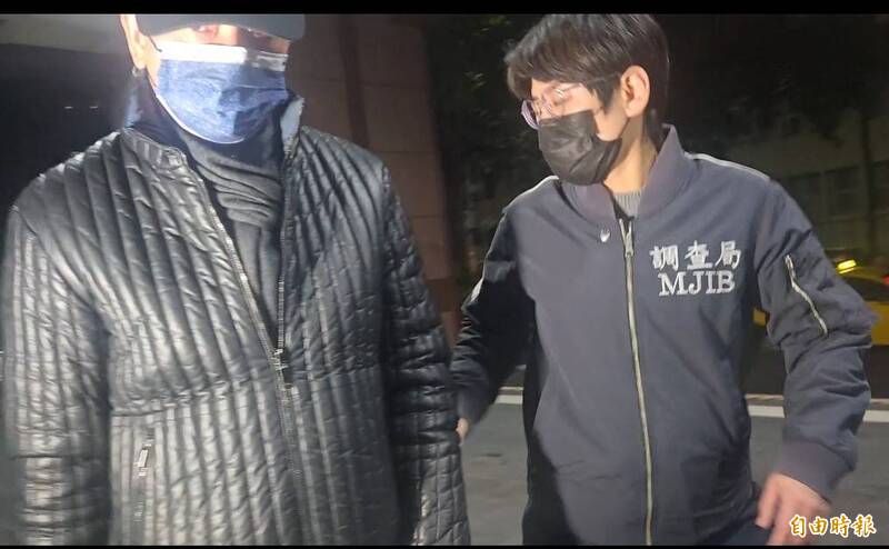 涉盤前掛假單炒作7檔股票 「股市神秘大戶」蕭漢森深夜北檢複訊