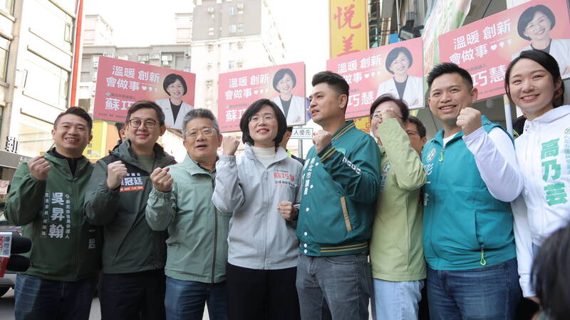 三峽拜票 蘇巧慧：聚合不同人才打造愈強的團隊 是未來世代最需要的領導人