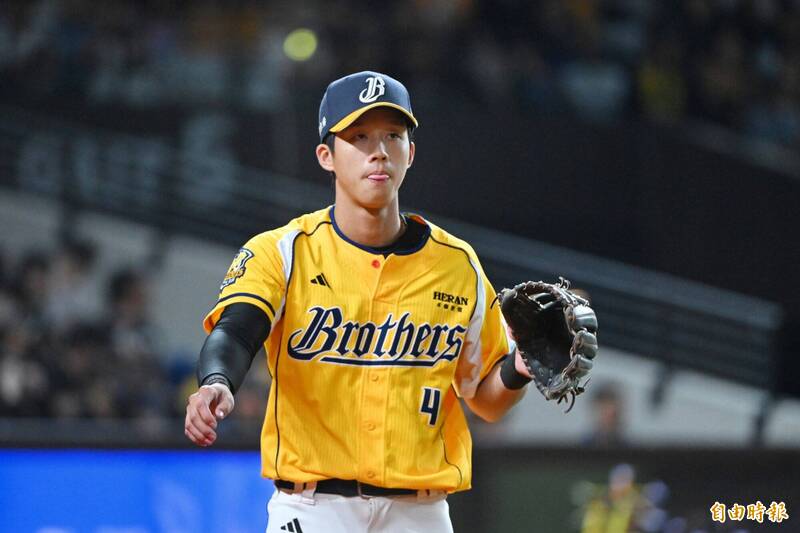 中職》兄弟三壘新解答？張士綸今2度美技、苦主都是馬傑森