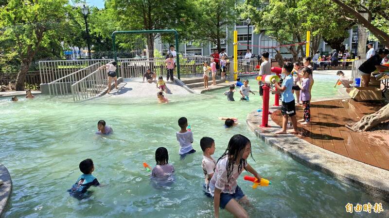 暑假清涼一夏！ 南投市中山公園免費兒童戲水池開放