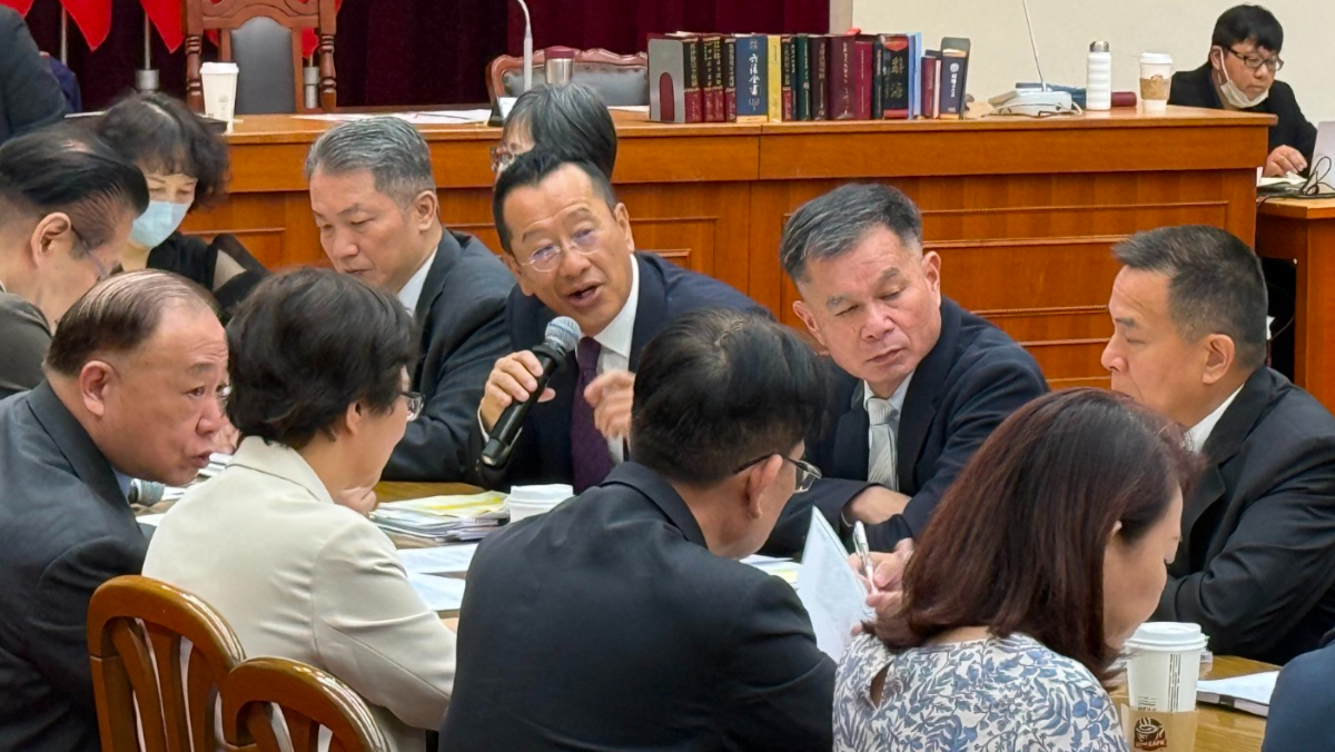 增購海馬士首付款8億 顧立雄：本週一...