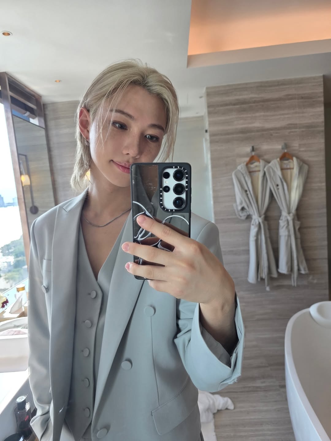 金唱片／韓團台北美食打卡清單一次看！　Stray Kids Felix嗑麻辣鍋　LE SSERAFIM朝聖文青咖啡廳