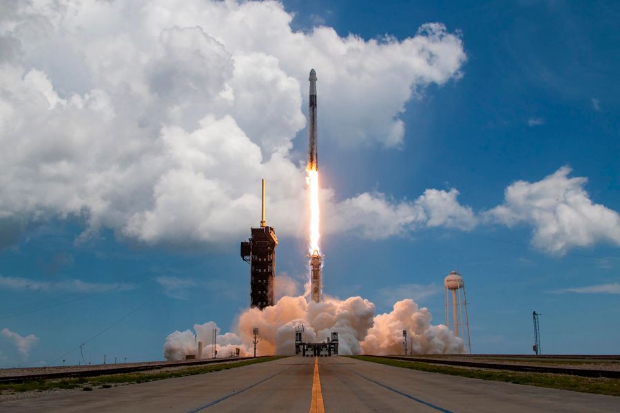 SpaceX上市懶人包｜那斯達克6/12掛牌倒數！SPCX估值、財報、台灣散戶怎麼買一次看懂