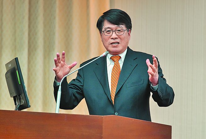 卡關月餘 游盈隆4月27日接掌中選會