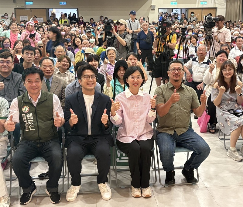 蘇巧慧、沈伯洋新北合體為林秉宥站台 (圖)