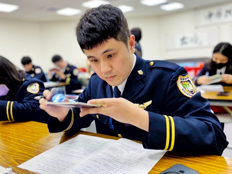 移民署「證照辨識達人比賽」　強化移民...