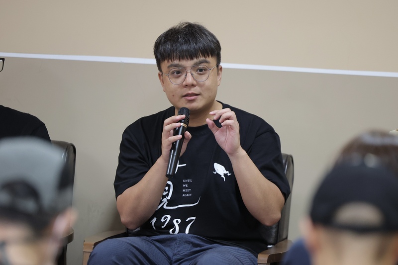 「紙青蛙：再見1987」新書發表　李權洋出席 (圖)