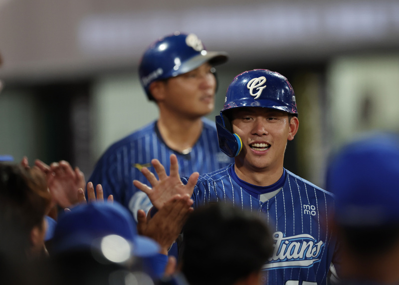 中職天母悍將戰龍　戴培峰5局回本壘得分 (圖)