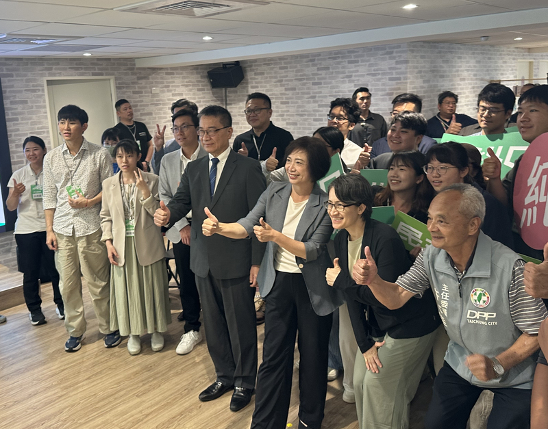 民進黨40年台中辦青年座談　蕭美琴出...