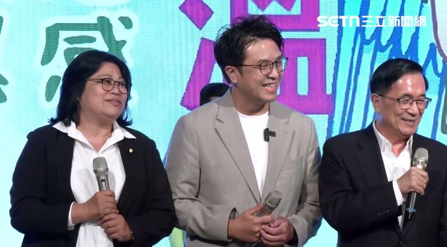 沈伯洋與阿扁同台！綠讚「大家都看到他...